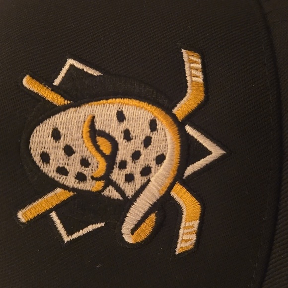 Custom Made Anaheim Ducks Snap Back Mighty Ducks - Picture 2 of 9